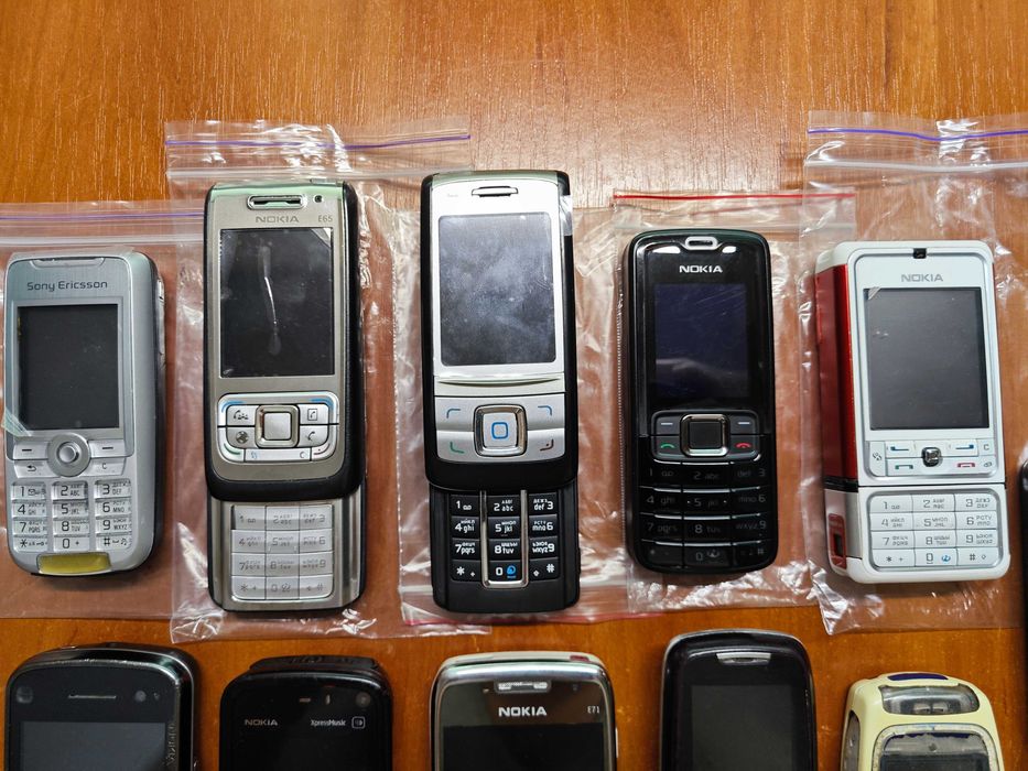Лот мобільних телефонів Nokia, Samsung, SonyEricsson