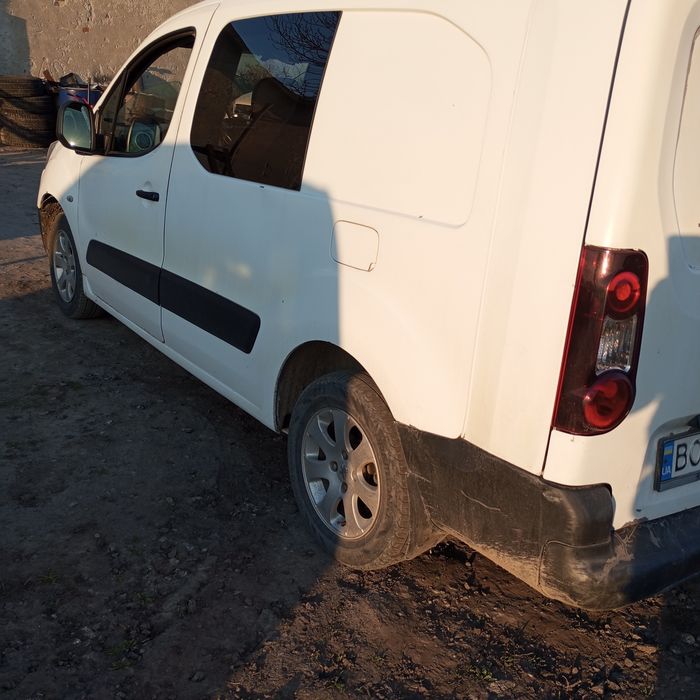 Продаю peugeot partner 2011 року грузовий