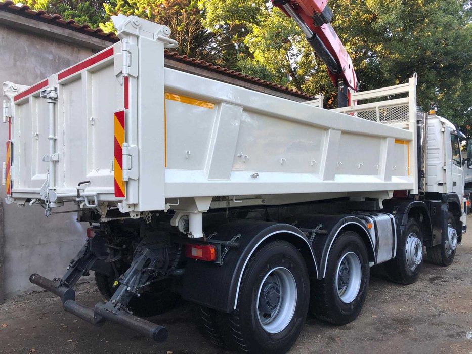 Volvo FM 8x4 Camião Basculante com grua Palfinger