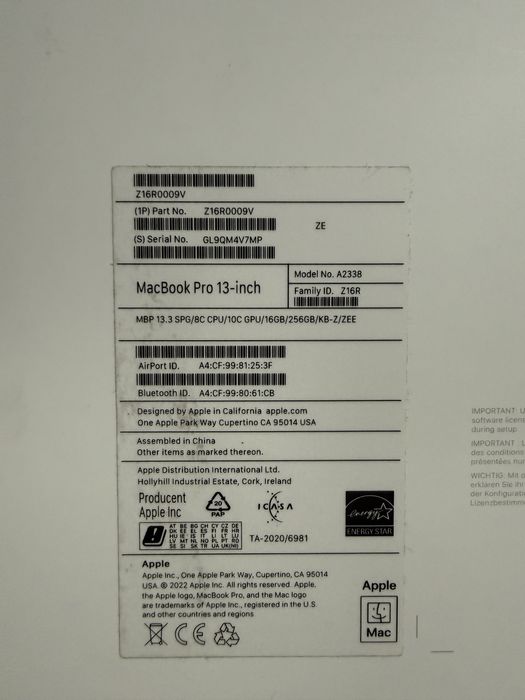 MacBook Pro 13 M2 - 16GB - 256GB - Space Grey