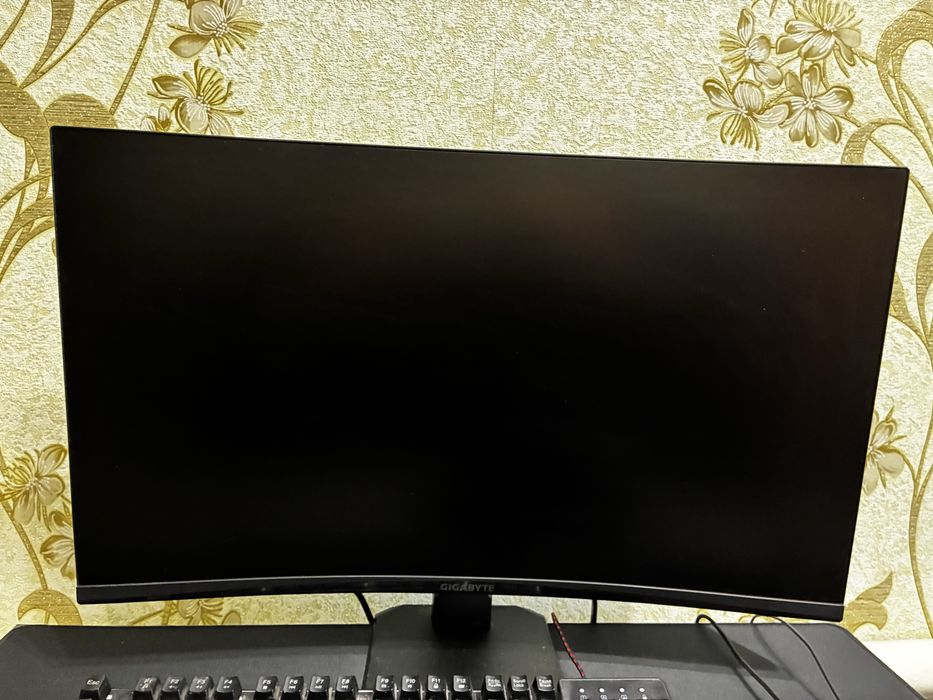 Ігоровий монітор Gigabyte GS27FC FHD SuperSpeedYa  1500R 180Hz 1ms 8bi