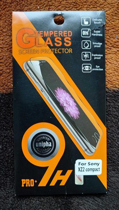 Futerał i szkła ochronne do Sony Xperia XZ2 Compact