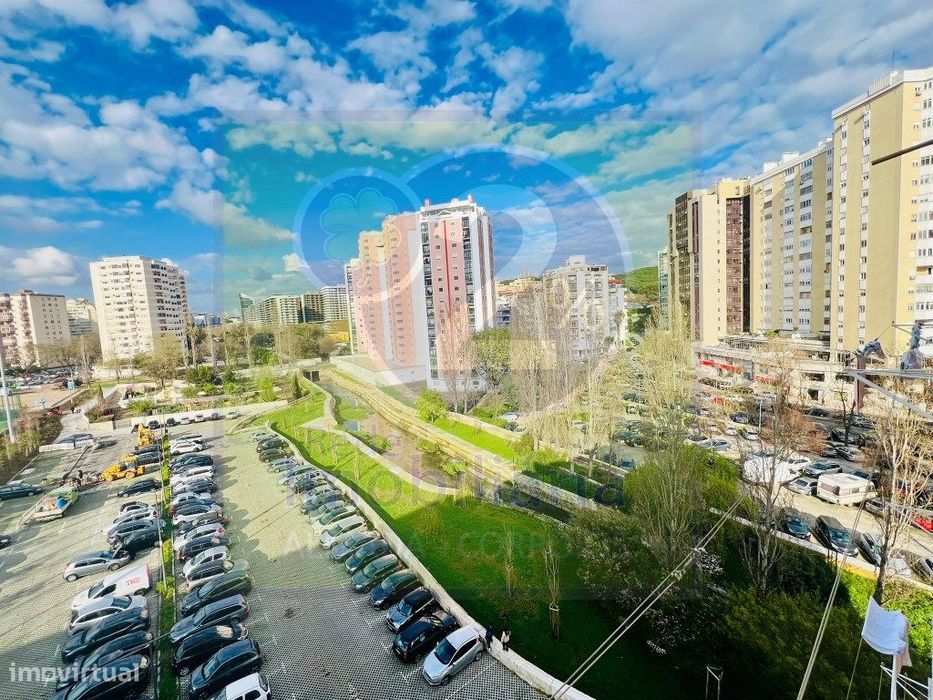 T2, bem localizado — Algés, Linda-A-Velha E Cruz Quebrada-Dafundo, Lisboa