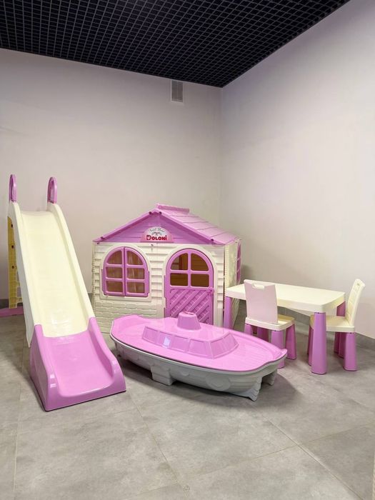 НОВИНКА! Набір дитячий будиночок,гірка,пісочниця,стіл та стільці