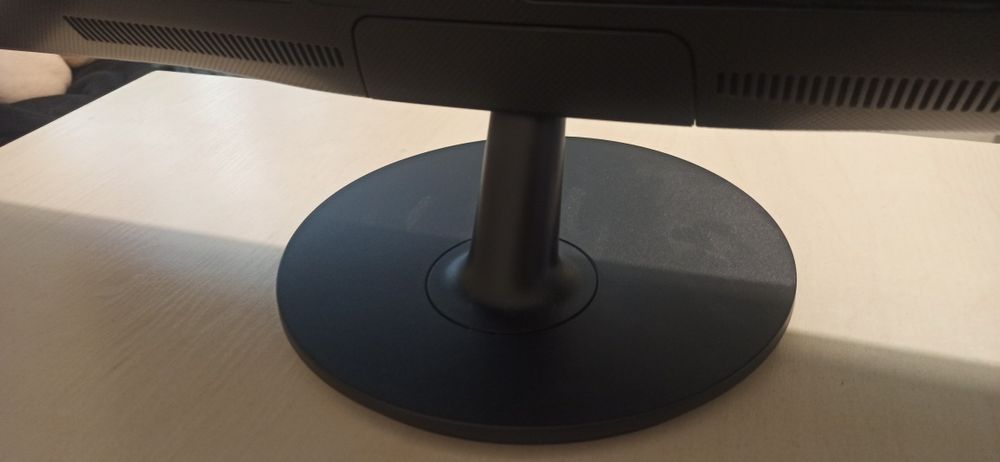 Продам монітор ASUS VS24AH