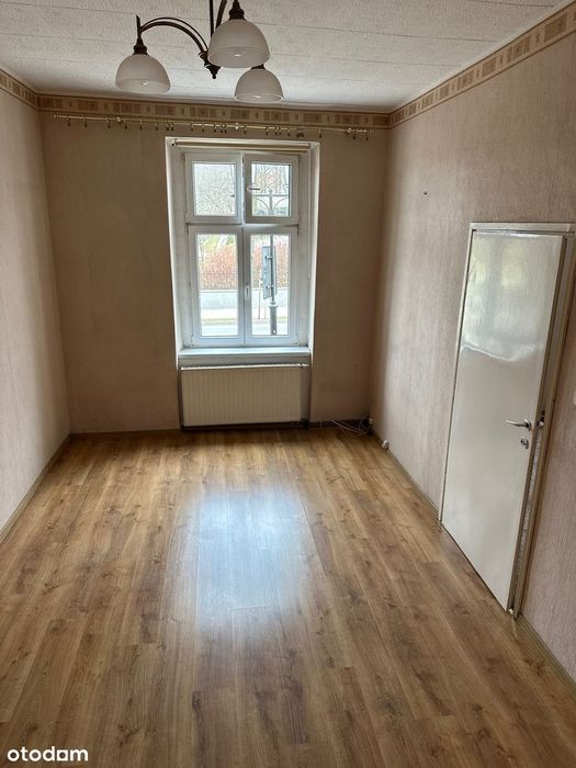 Mieszkanie w centrum Gniezna – 69 m², 3 pokoje, ogród i garaż