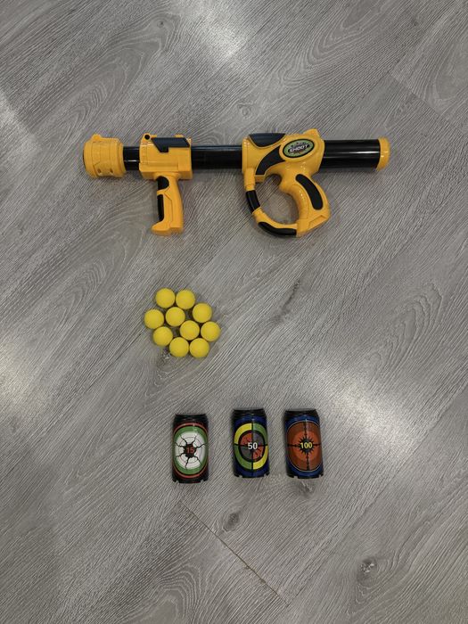 Помповий пістолет для дитини