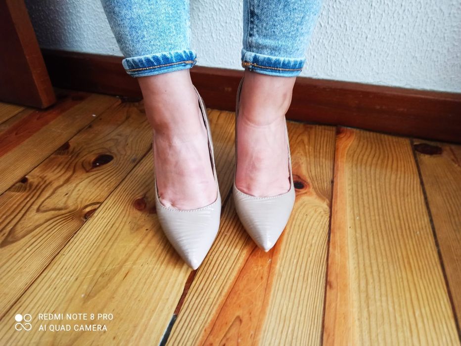 Sapato clássico nude