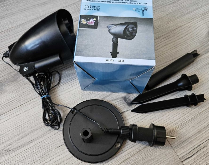 Projektor rzutnik LED animowany Święty Mikołaj na sankach