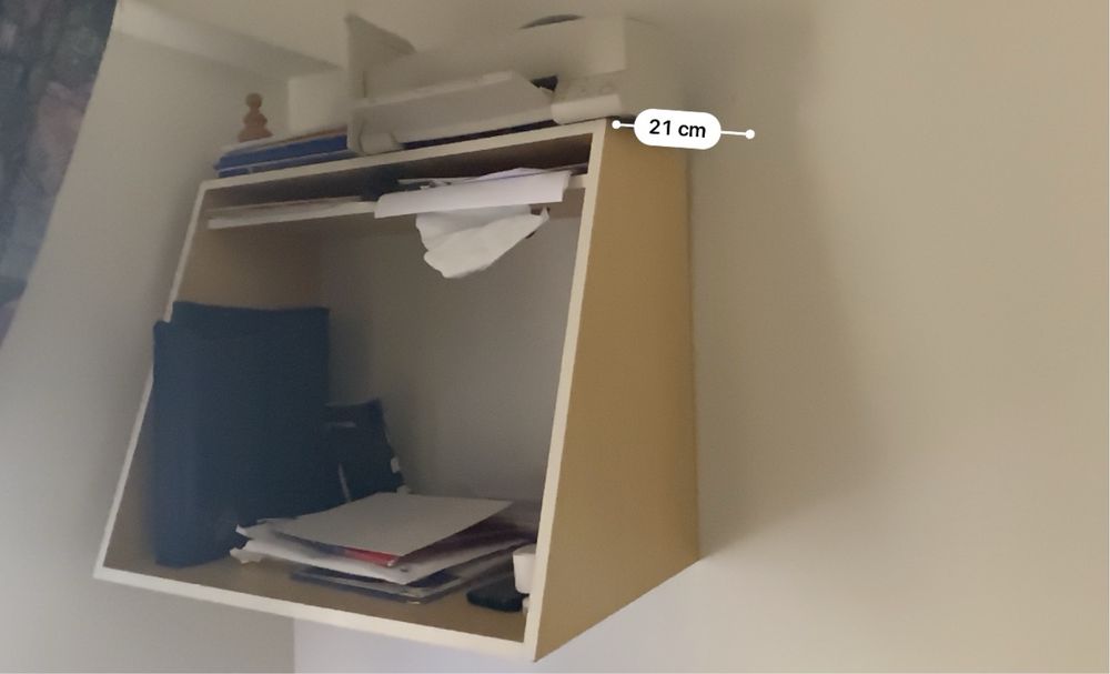 So Hoje Ofereco Móvel de Parede em Madeira - Ideal para Escritório ou Quarto