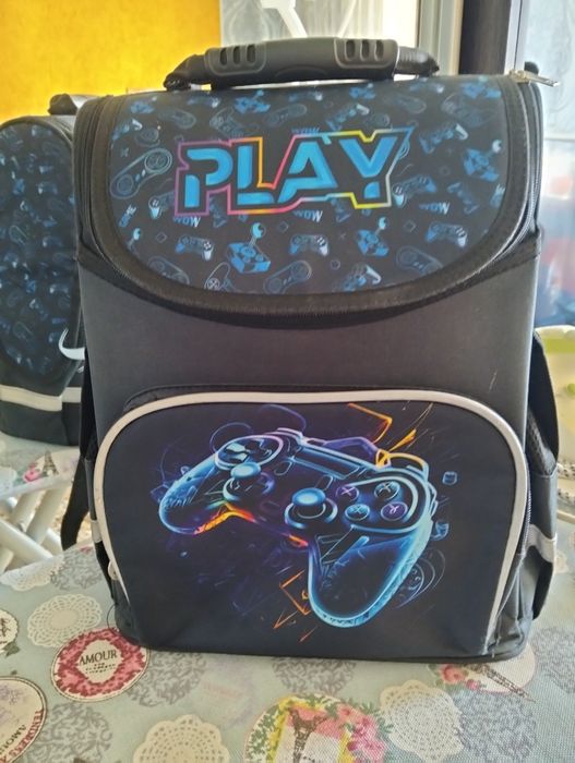 Портфель для першокласника