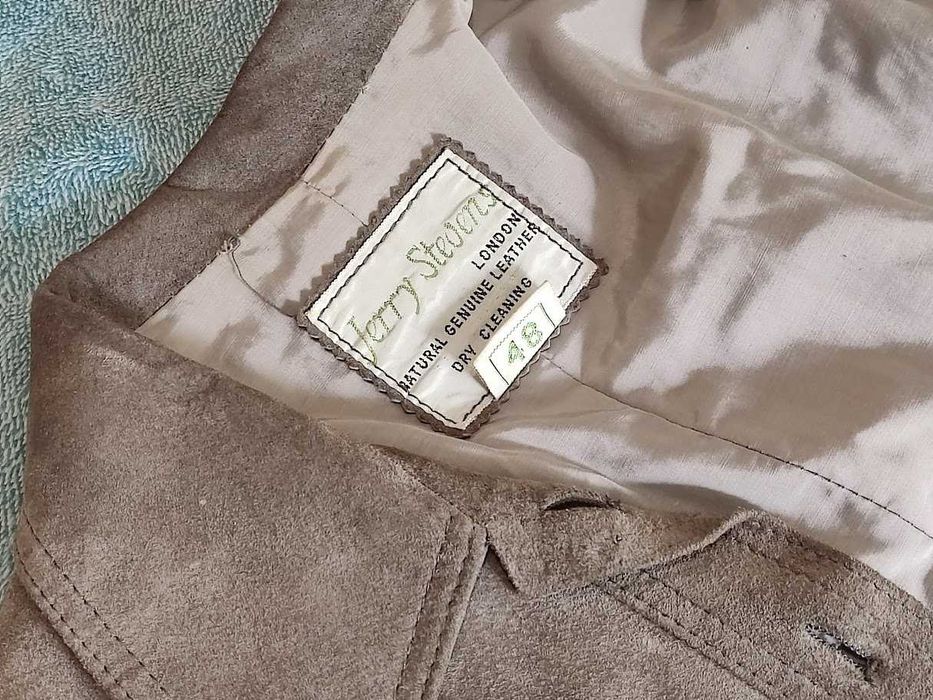 Casaco de senhora em pele camurça tam. S cinzento vintage