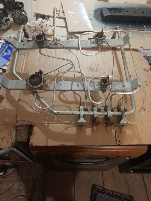 Крани на газові конфорки до плити Бош