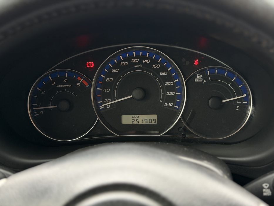 SUBARU FORESTER 2010 року, 2.0 дизель, механіка, повний привід.