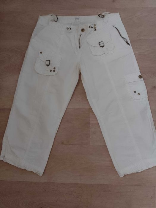 Spodnie jasne Pimkie z klamrami