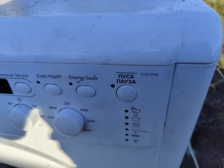 пральна машина INDESIT E2SD 2270A (на запчастини)