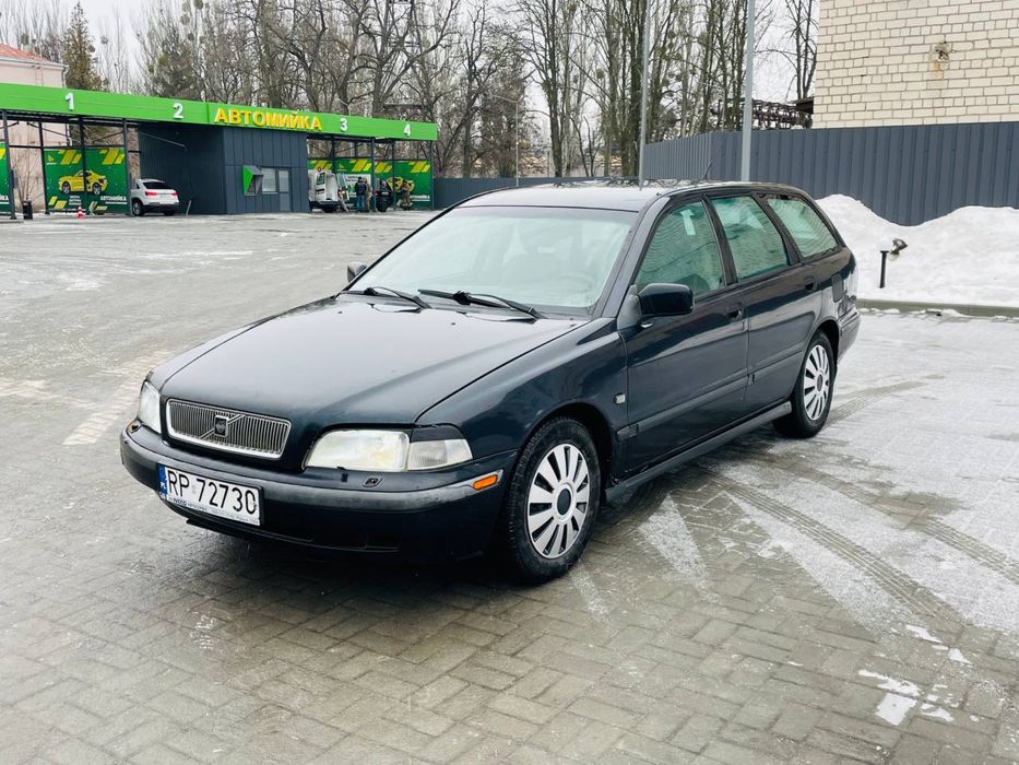 Срочно продам Volvo V40 1.9DTI