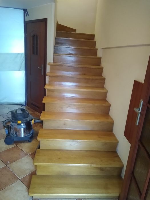 Cyklinowanie parkietu i podłóg drewnianych renowacja schodów