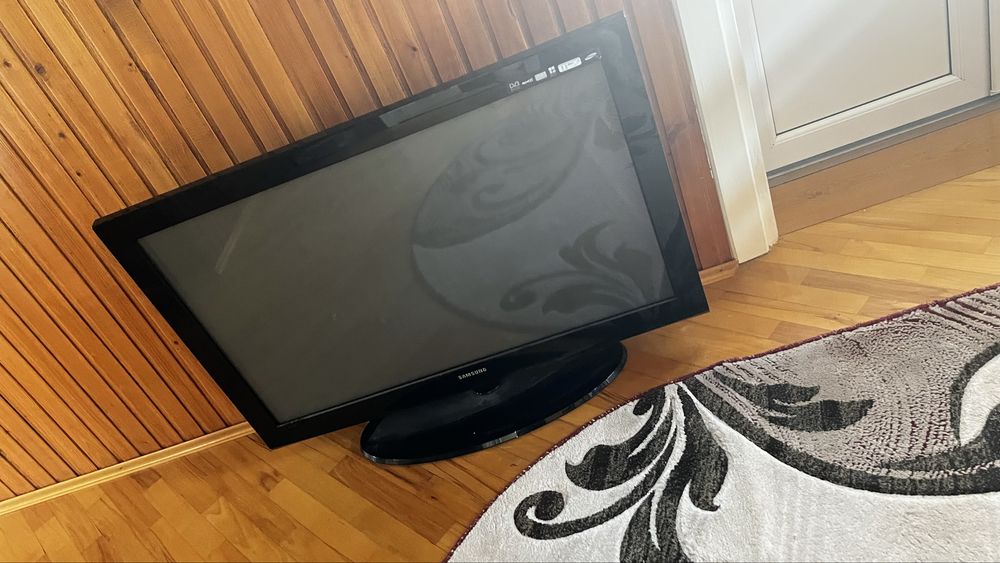 Телевізор Samsung