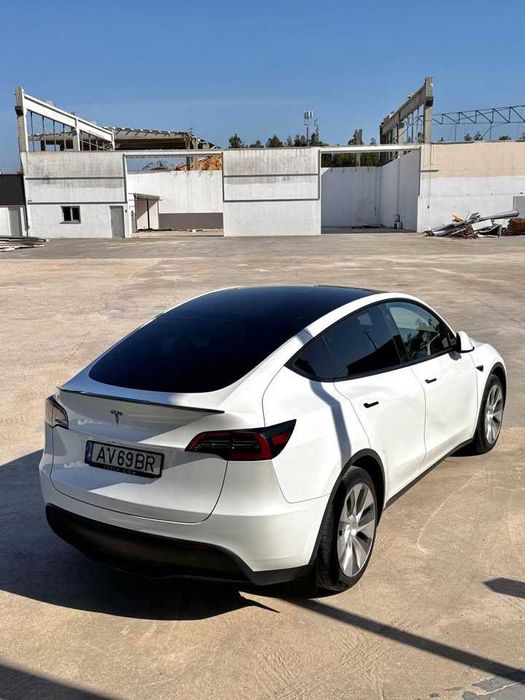 Tesla Model Y RWD 2023