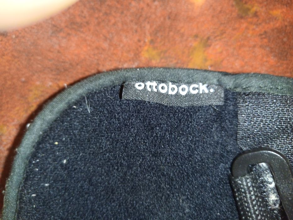 Ортез на колінний суглоб, замість гіпсу, бондаж. Німецька якість