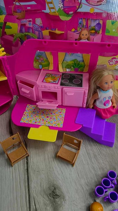 Zestaw Simba Evi Love Holiday Camper