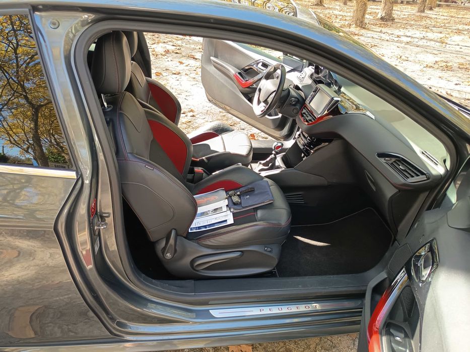 Peugeot 208 GTI 200cv THP