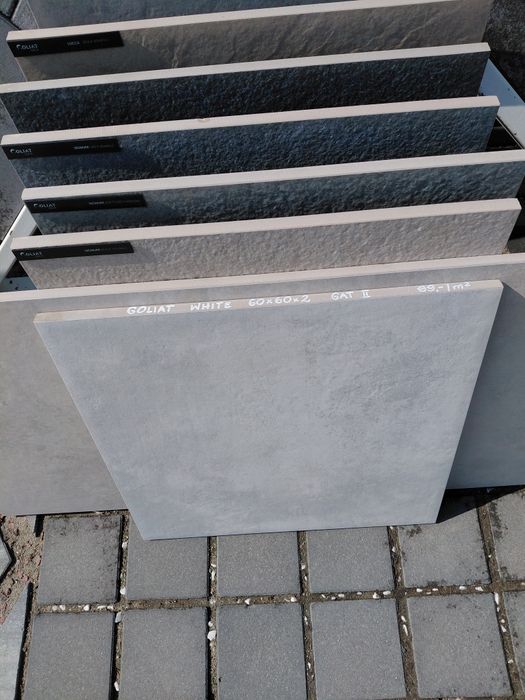Promocja! Płyta gresowa Goliat White 60x60 gat II tylko 99 zl/mkw