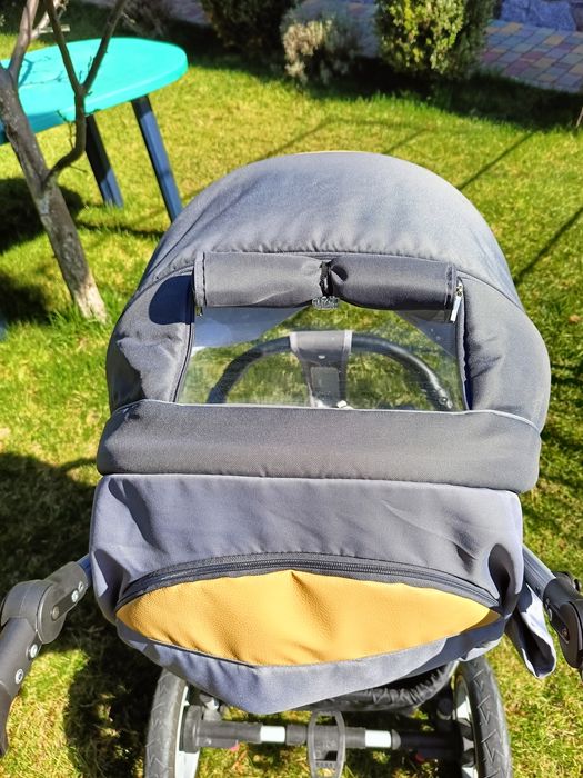 Прогулянковий візочок