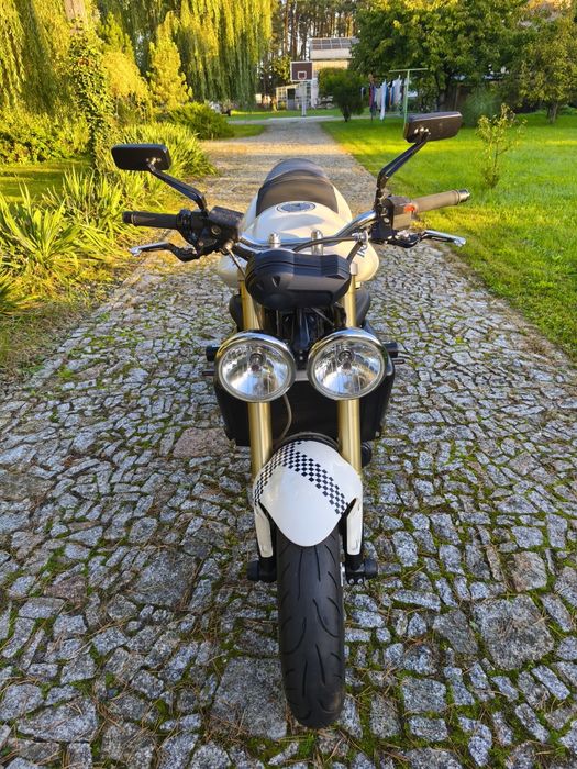 Triumph street triple 675