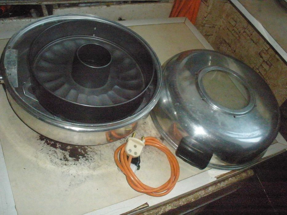 Электрожаровня (сковорода,печь) ЭЖУ 0,5/220 в. 1987 г.в. СССР.