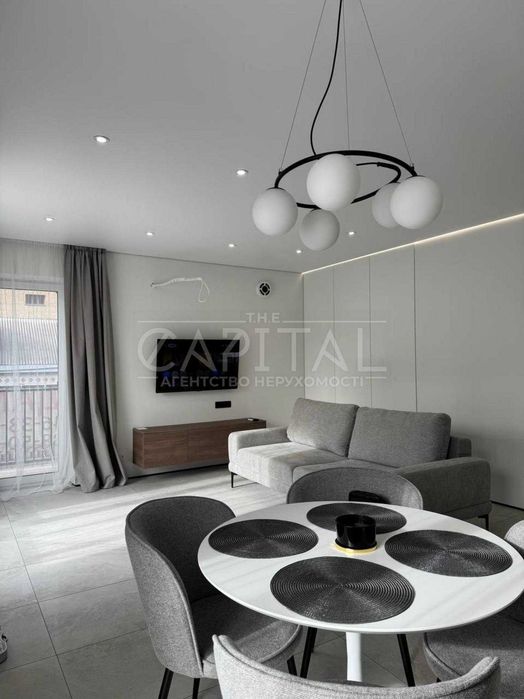 Продаж квартири, пров. Урожайний, Буча