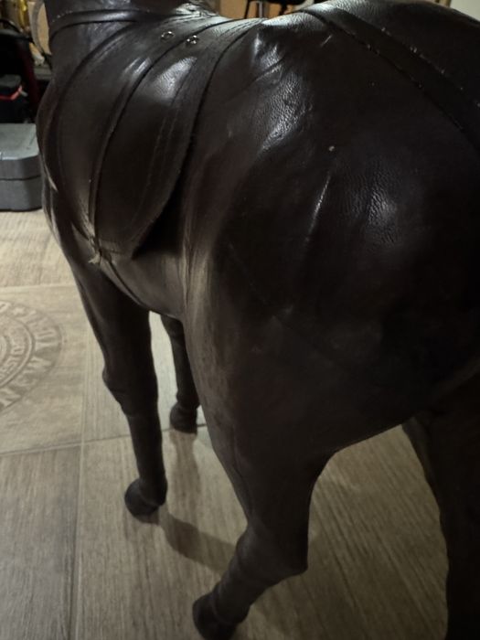 Duży kolekcjonerski drewniany koń obciągany skórą Klasyk antyk vintage