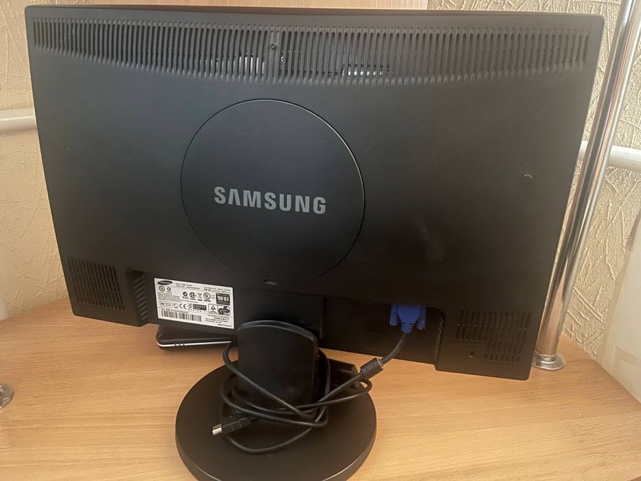 Монітор Samsung