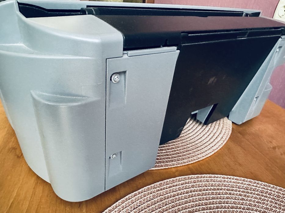 3в1. Принтер, сканер, копір