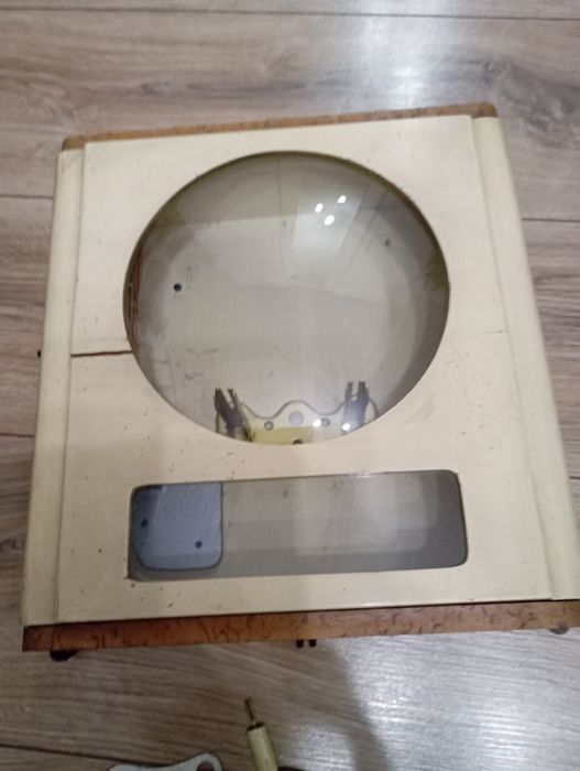 Zegar kuchenny h.a.u mechanizm w277  rok1936