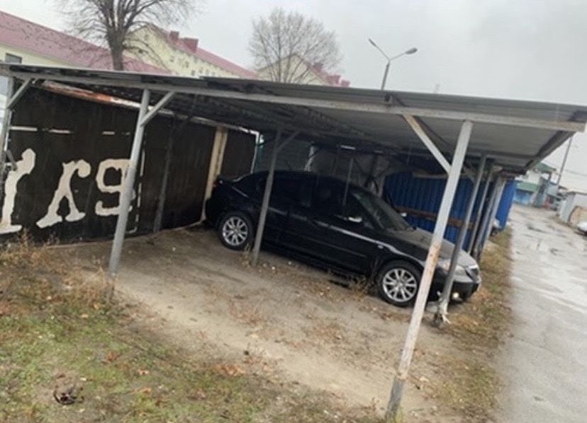 Стоянка паркомісце парковка метро Лісова