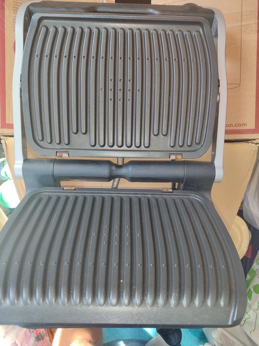 Продам елєктрогриль Tefal