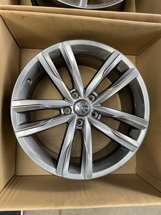 Felgi Vw Passat R-Line dartford 18 cali b8 b9 5x112 golf idealne