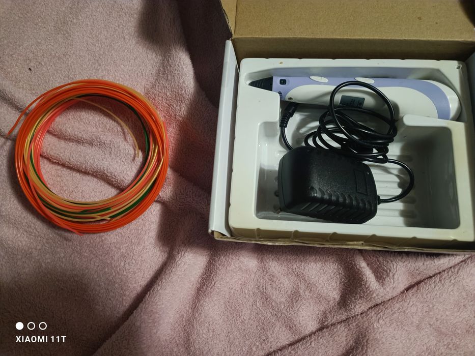 Продам 3д ручку полный комплект