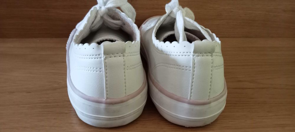 Jak nowe Next 33 adidasy buty sportowe dla chłopca