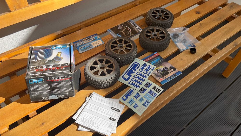 Modelismo - Carro RC 1:8 Nitro RB One com motor LRP ZR.30X - Como Novo