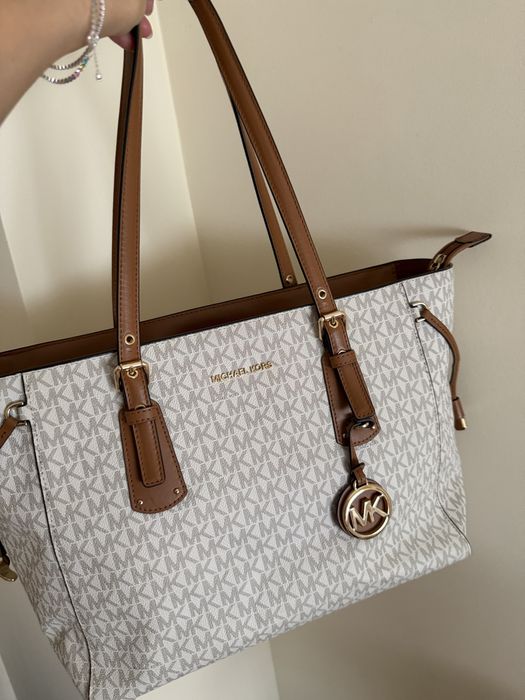 Mala Michael Kors