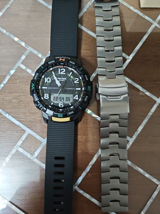 Продам мужские часы Casio Pro Trek PRT-B50-1ER