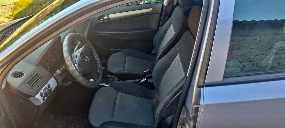 Автомобіль OPEL Astra H
