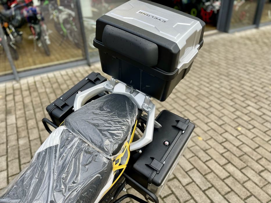 Мотоцикл CYCLONE RX3