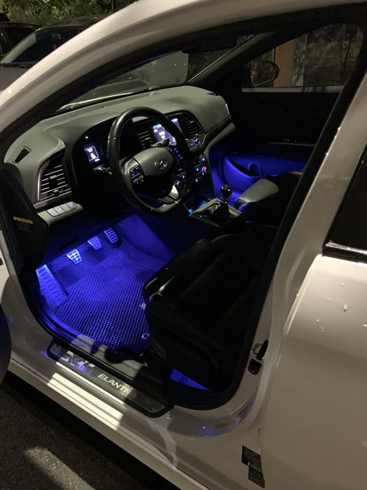 Hyundai Elantra Sport  2018 White 1.6L turbo