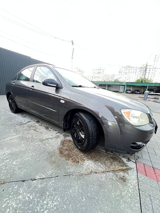 Продам машину kia