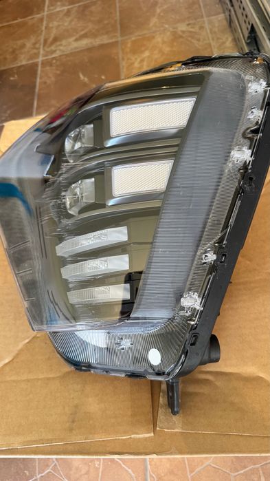 Lampa przednia lewa Hyundai Kona 2 Executive + Tech