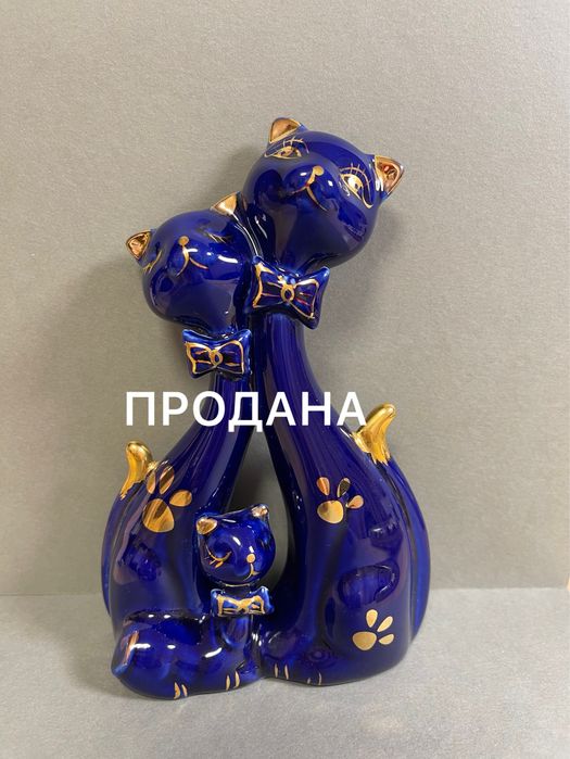 Статуэтки винтажные глиняная и фарфоровая